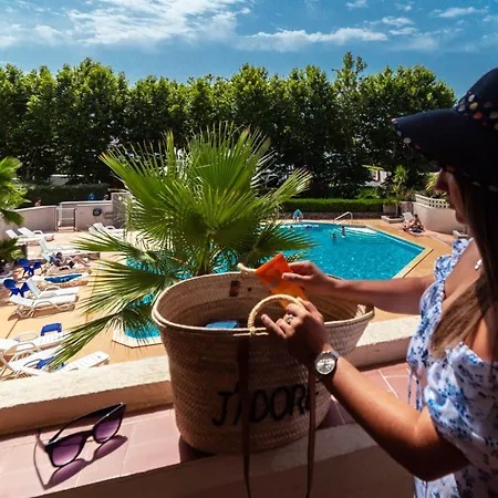 מלון דירות Agathea